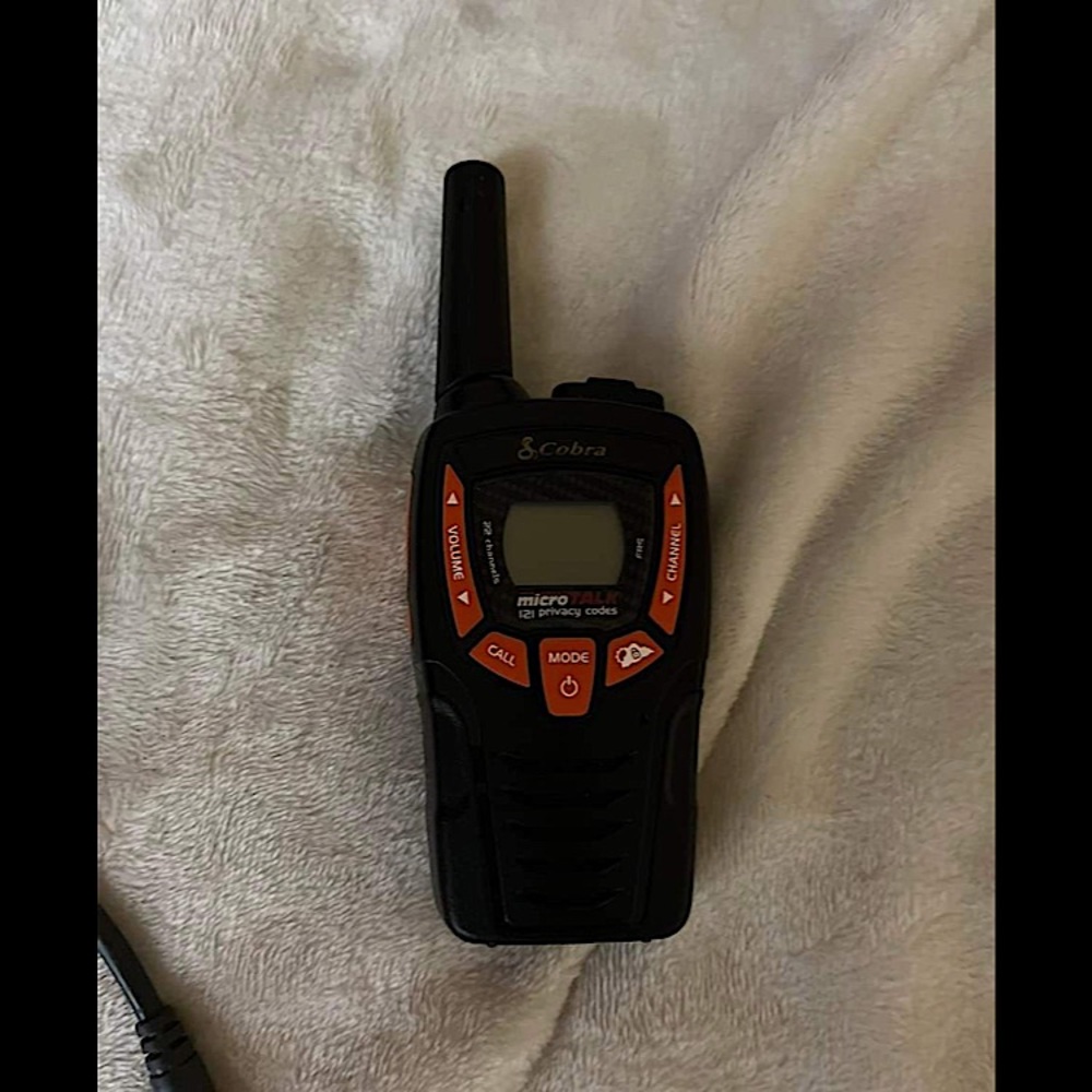COBRA ACXT545 Walkie Talkie